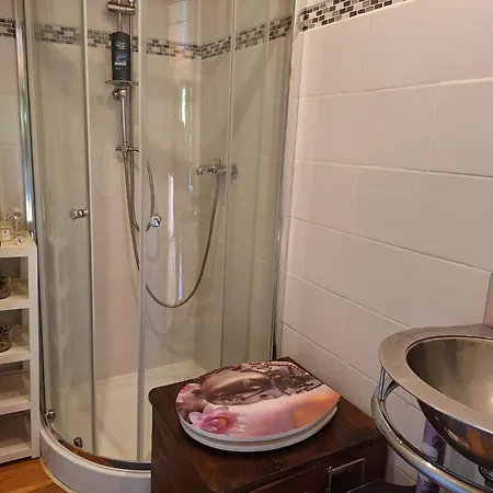 Roulotte De Lustin Profondeville